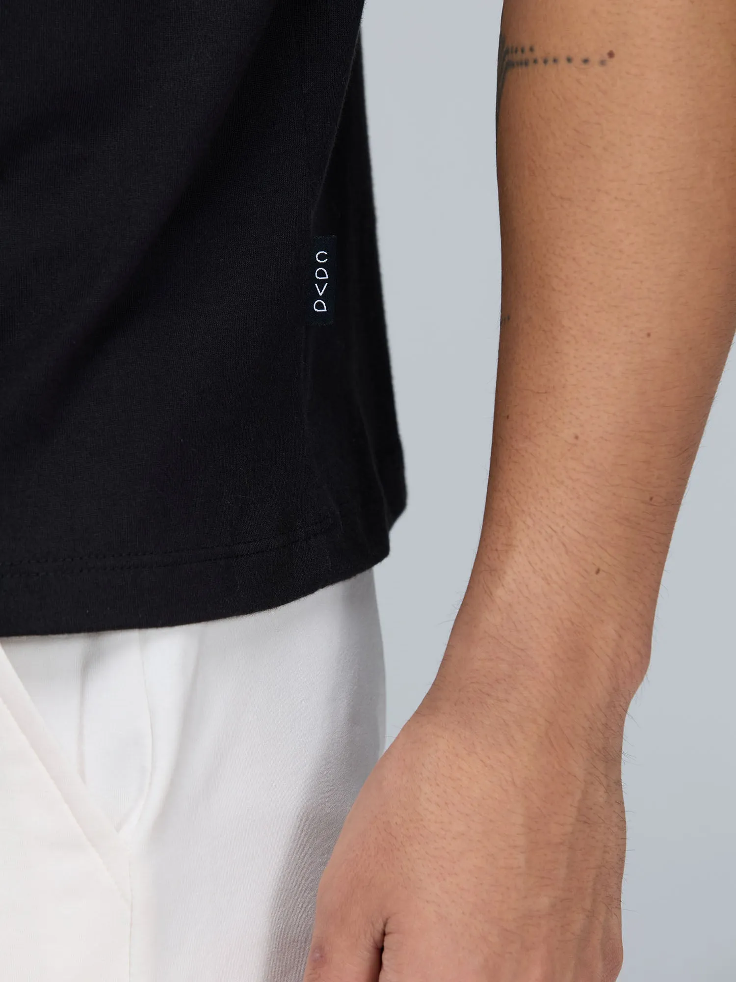 Black Supima Crew Neck T-shirt - Relaxed Fit
