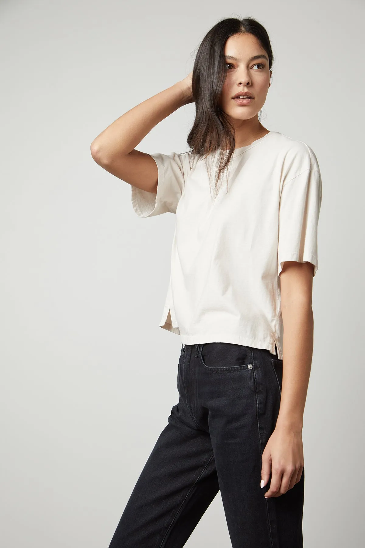 CLARAH CREW NECK TEE