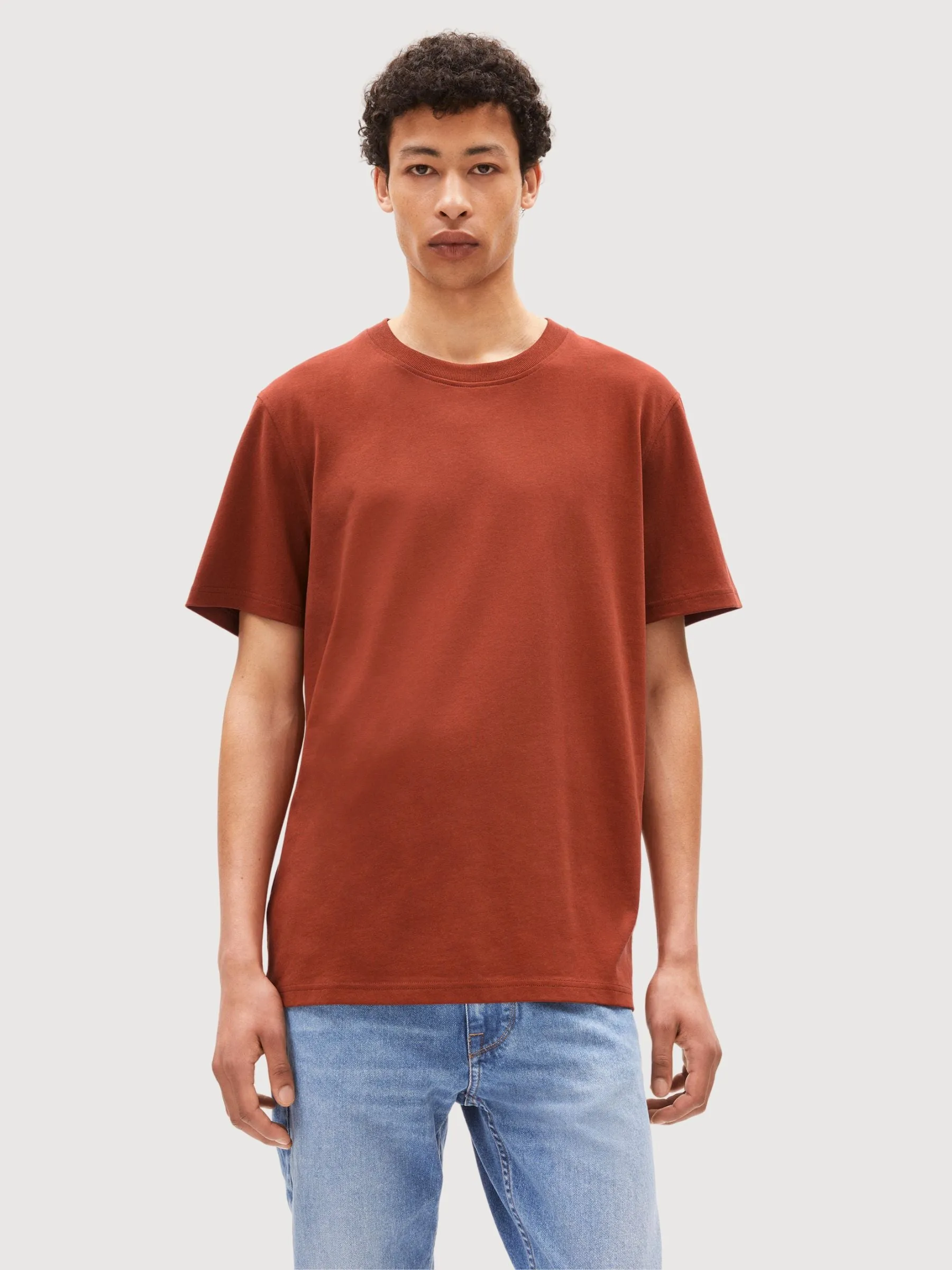 Maarkos T-Shirt Man Dark Amber | Armedangels