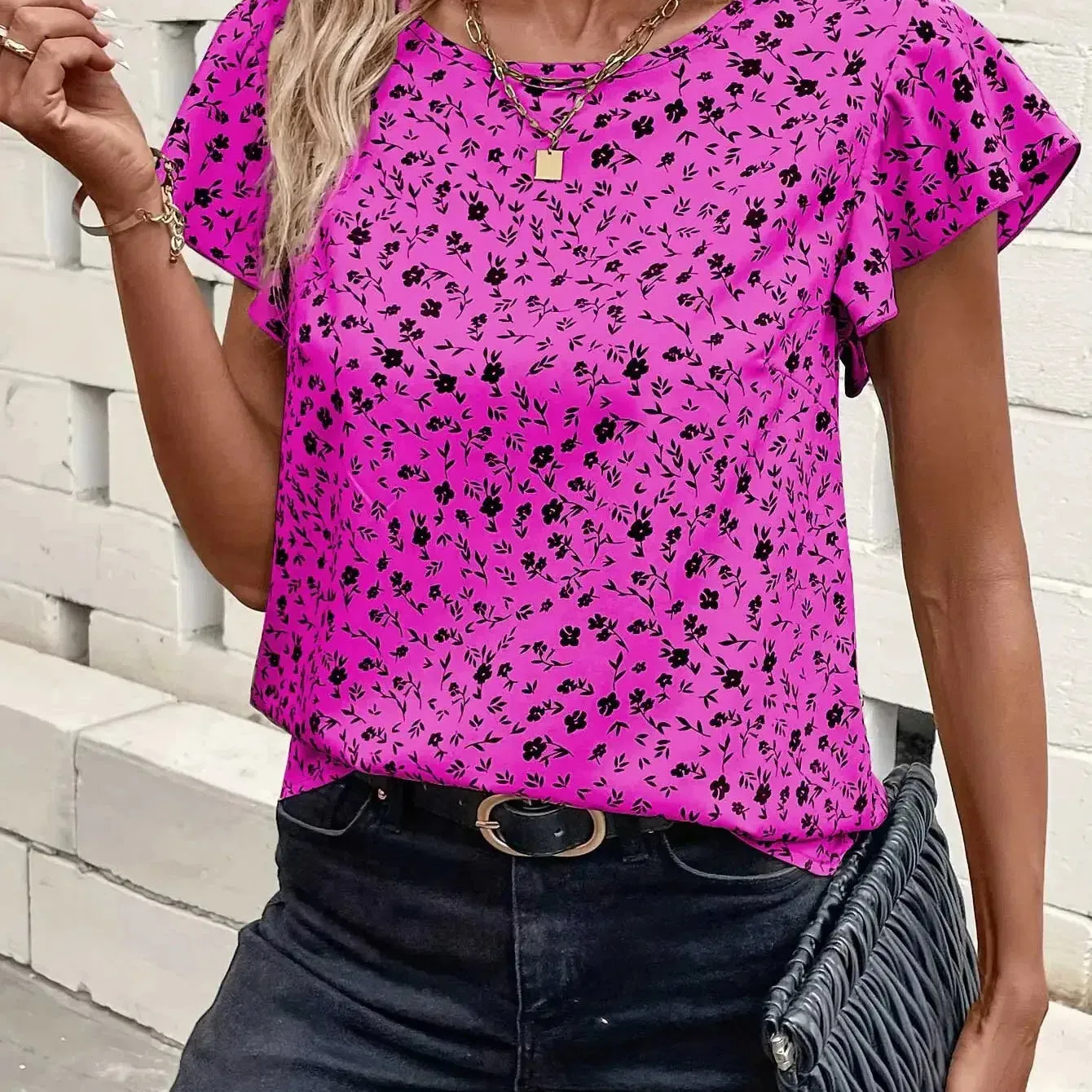 New Style Fashion Summer Casual Flower T-shirt Retro Loose Crop Top for Beach and Daily Wear