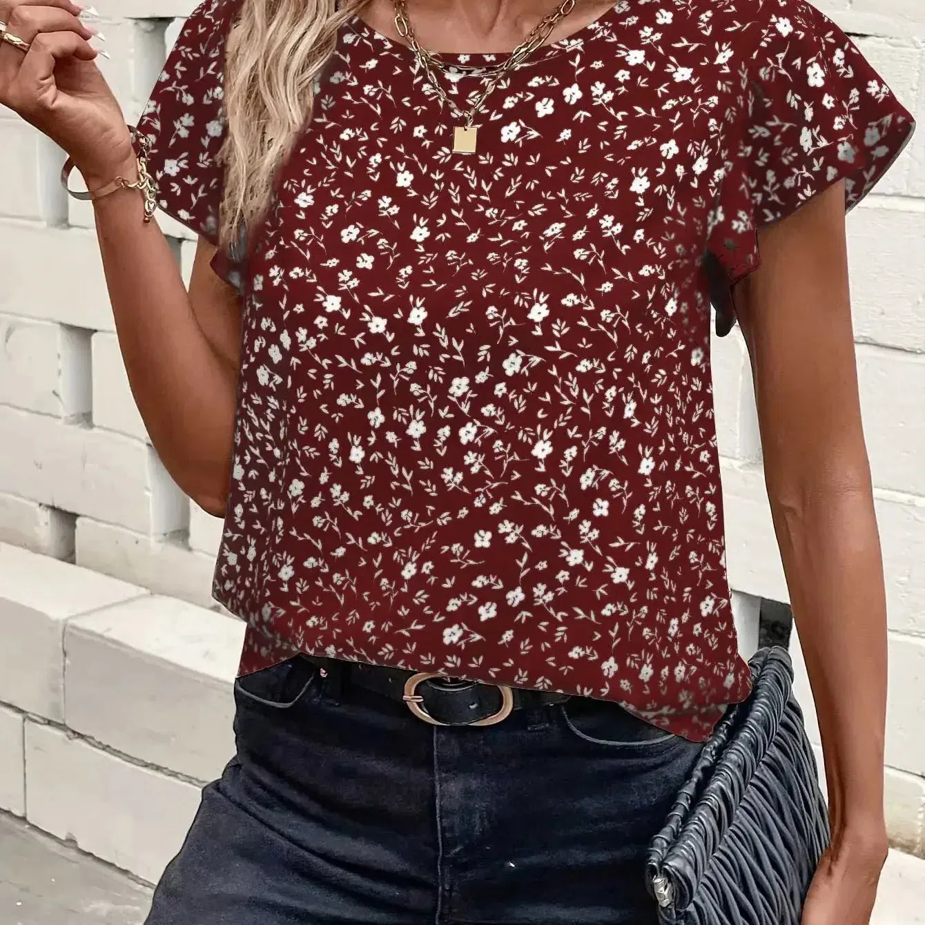 New Style Fashion Summer Casual Flower T-shirt Retro Loose Crop Top for Beach and Daily Wear