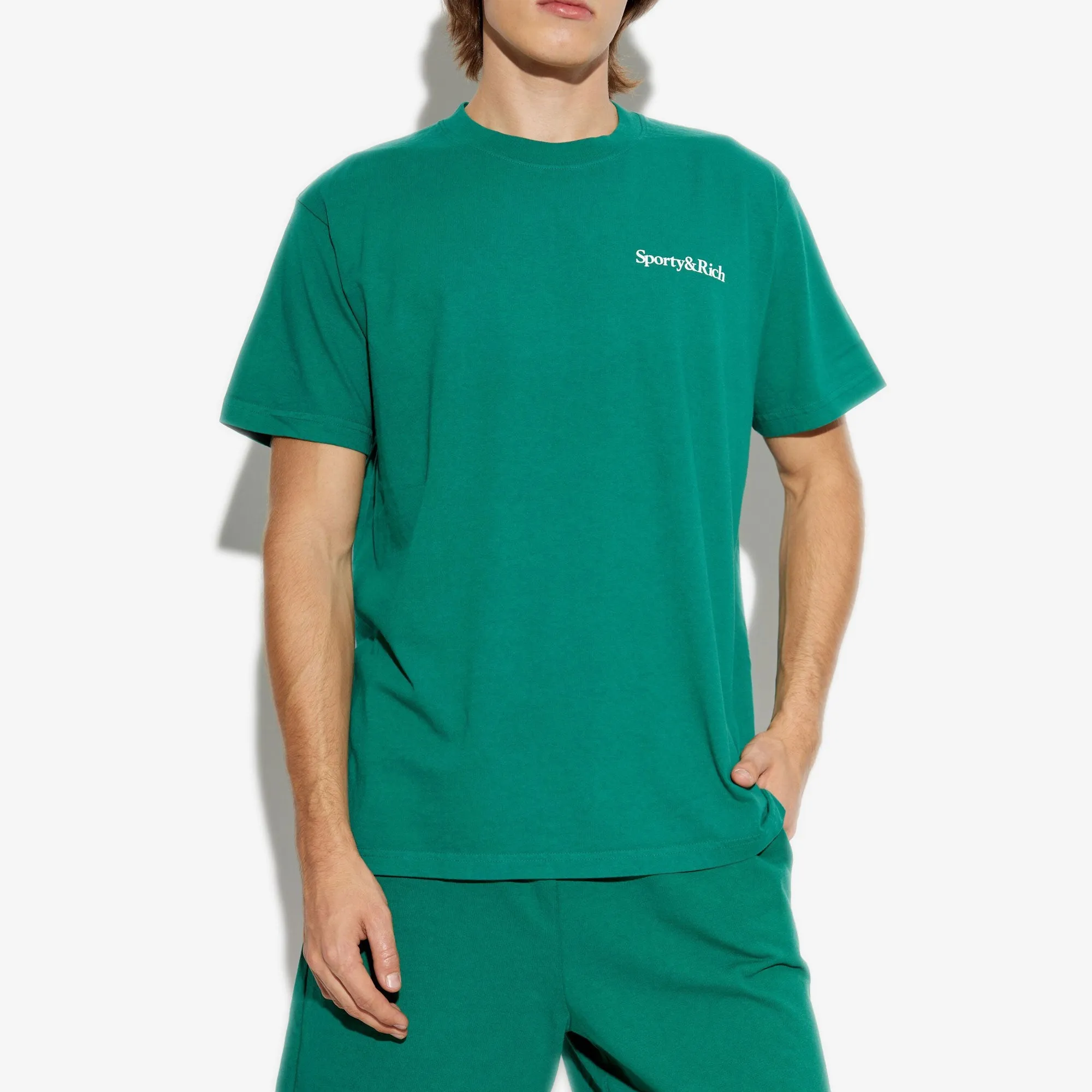 SPORTY & RICH | WMN'S HEALTH IS WEALTH T-SHIRT { GREEN